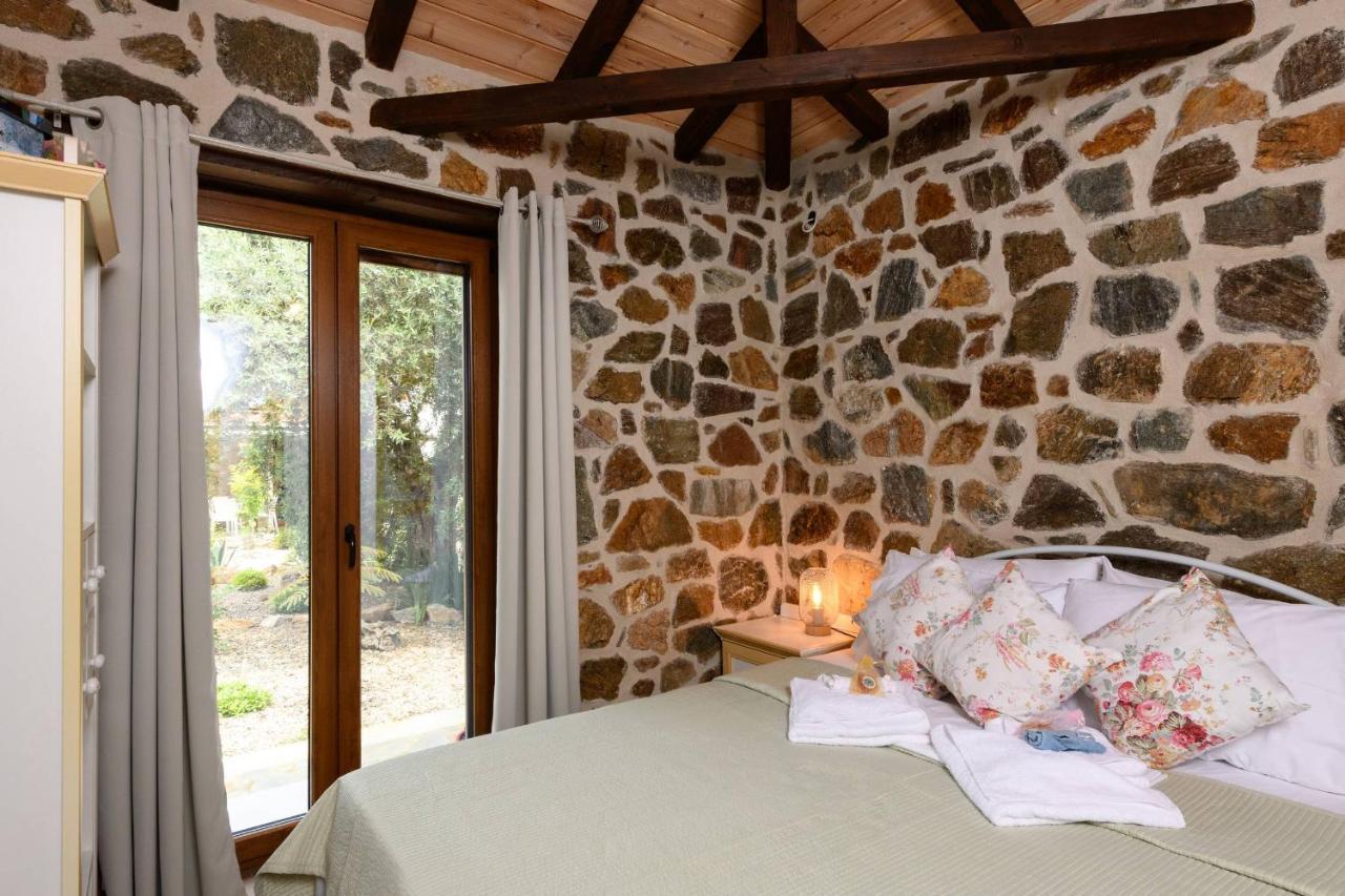 Eleni'S Stone House Villa Skala Potamia Exterior foto